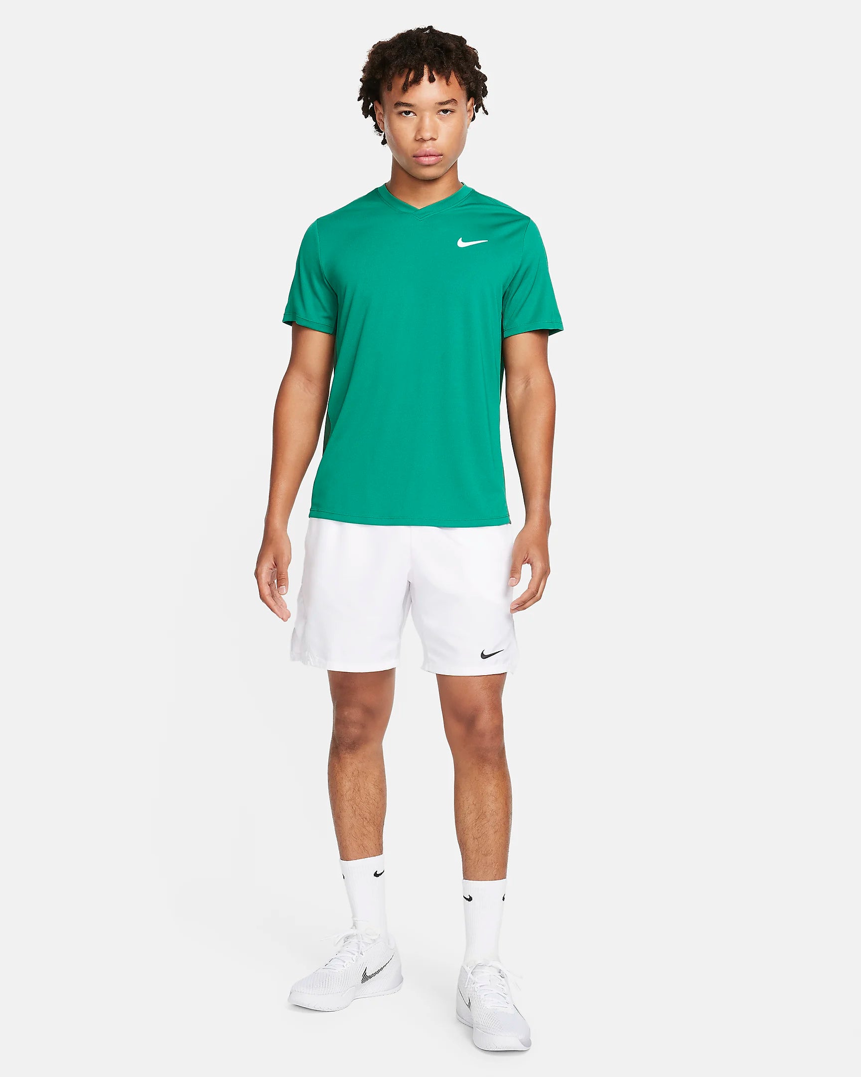 T-Shirt de Treino Nike Dri-Fit Victory Verde – imagem 4 – detalhe