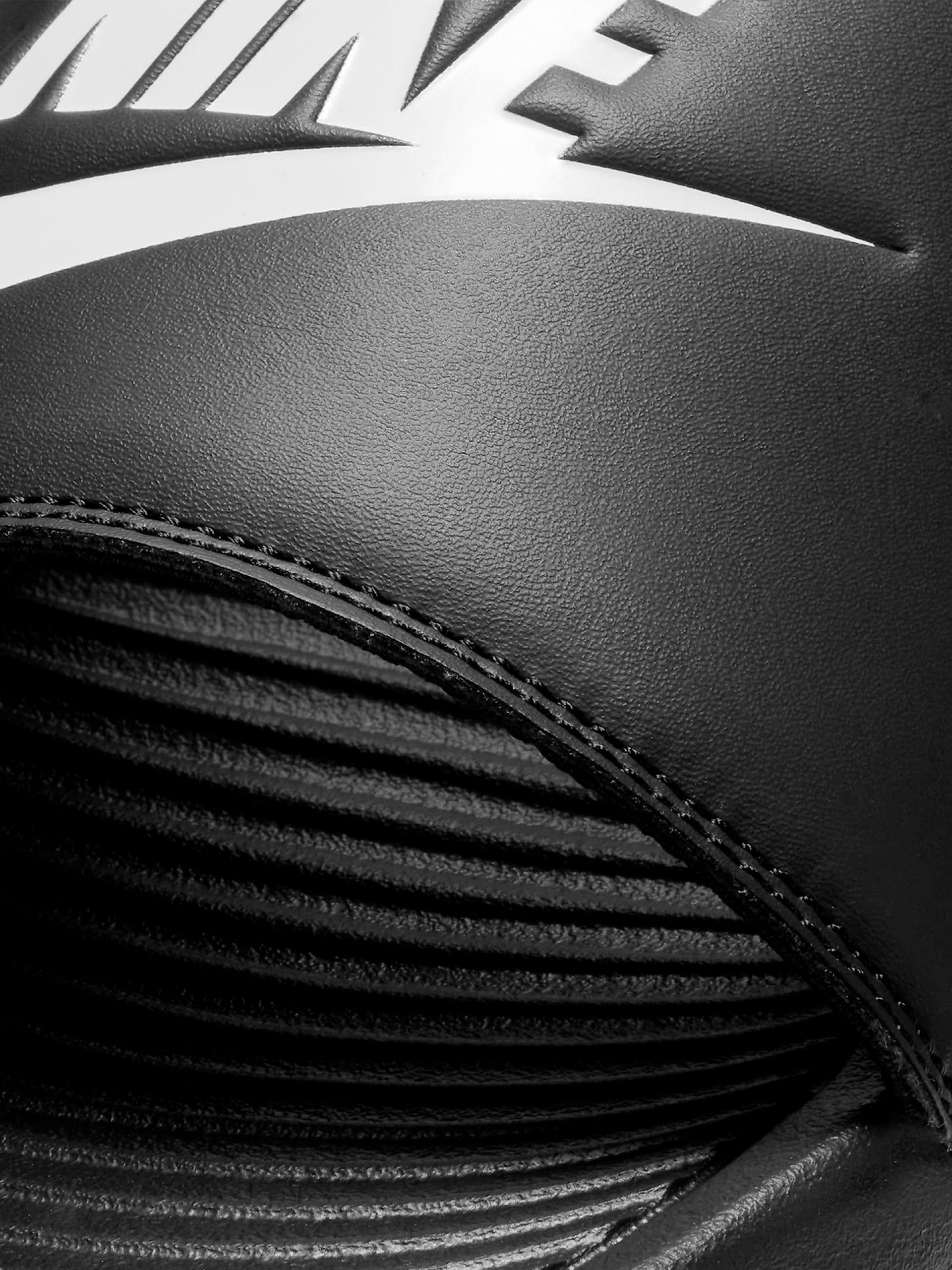 Nike Victori One Slide Preto/Branco Nike 