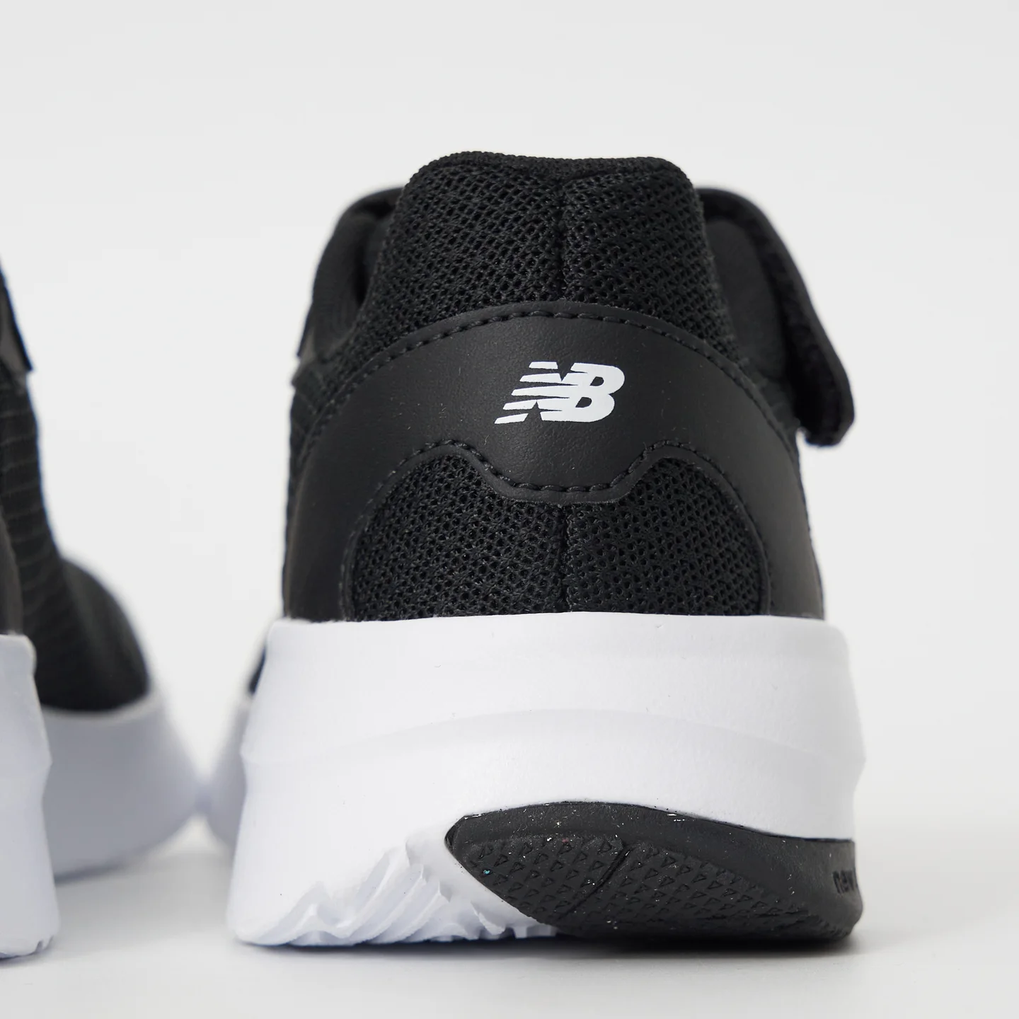 New Balance Fresh Foam 578 Preto/Branco New Balance 
