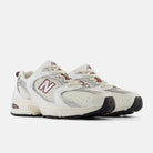 New Balance 530 Branca/Bordeaux New Balance