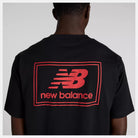 New Balance T-Shirt Woven Label Preta/Vermelha New Balance 