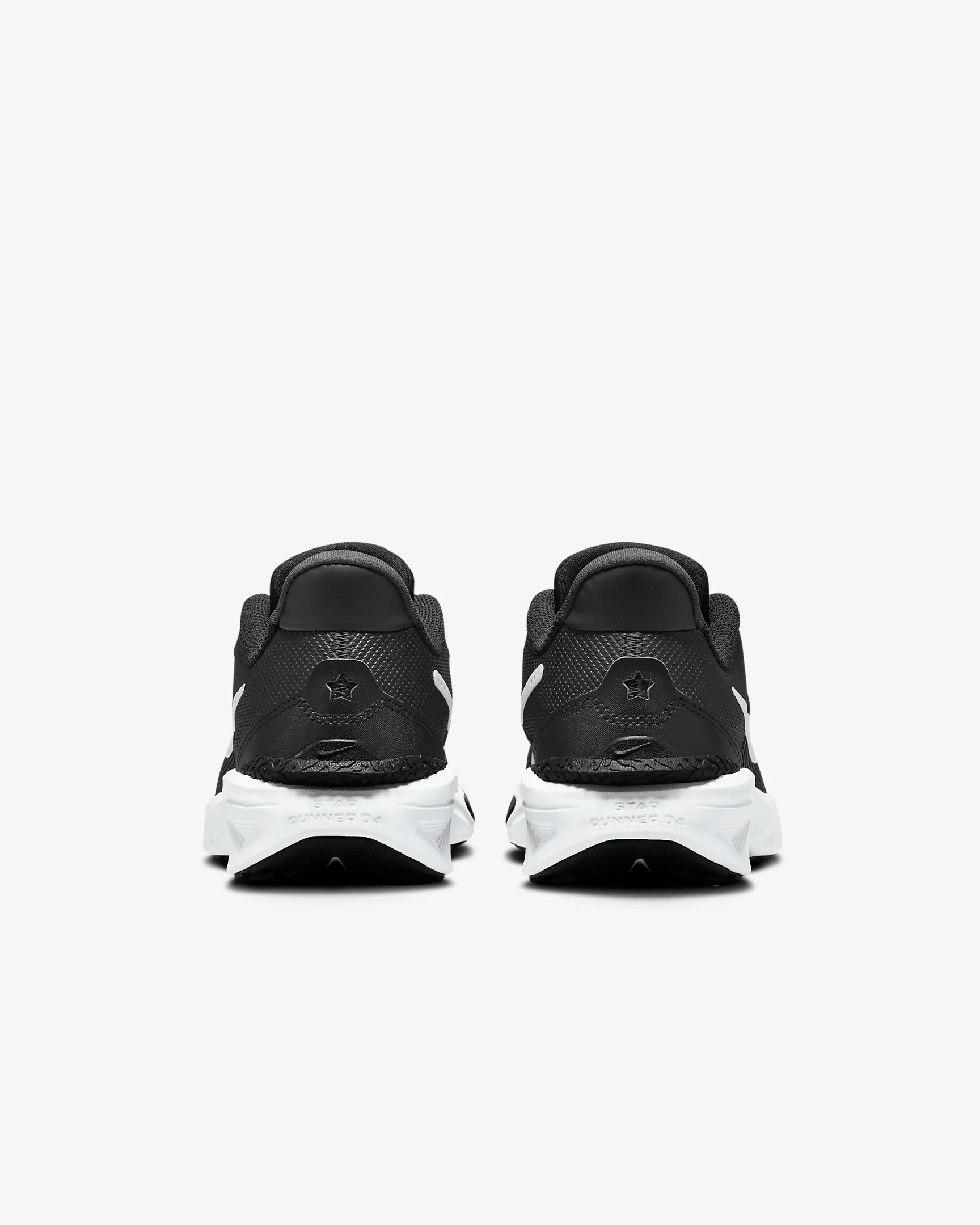 Nike Star Runner 4 J Preto/Branco Nike