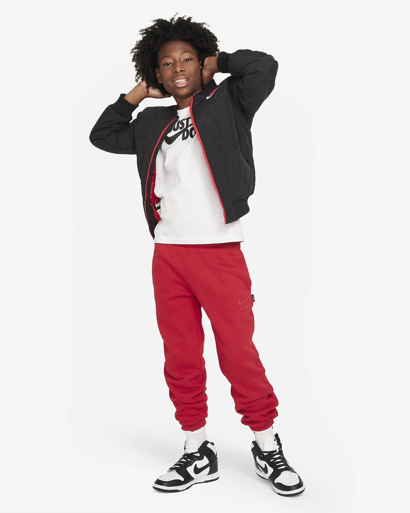 T-shirt Nike Sportswear Jr Branca – imagem 4 – detalhe