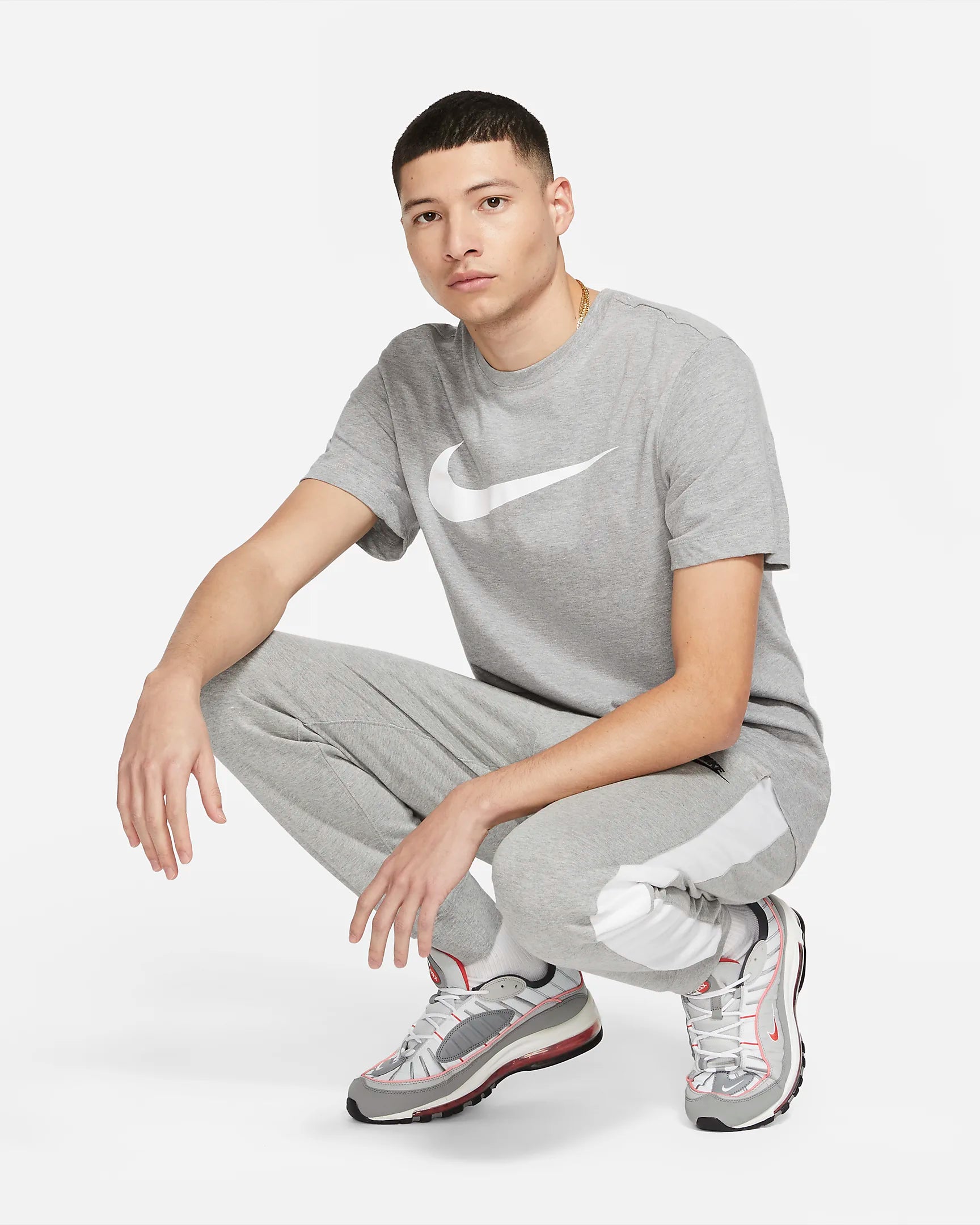 Nike T-shirt Sportswear Swoosh Cinza Nike