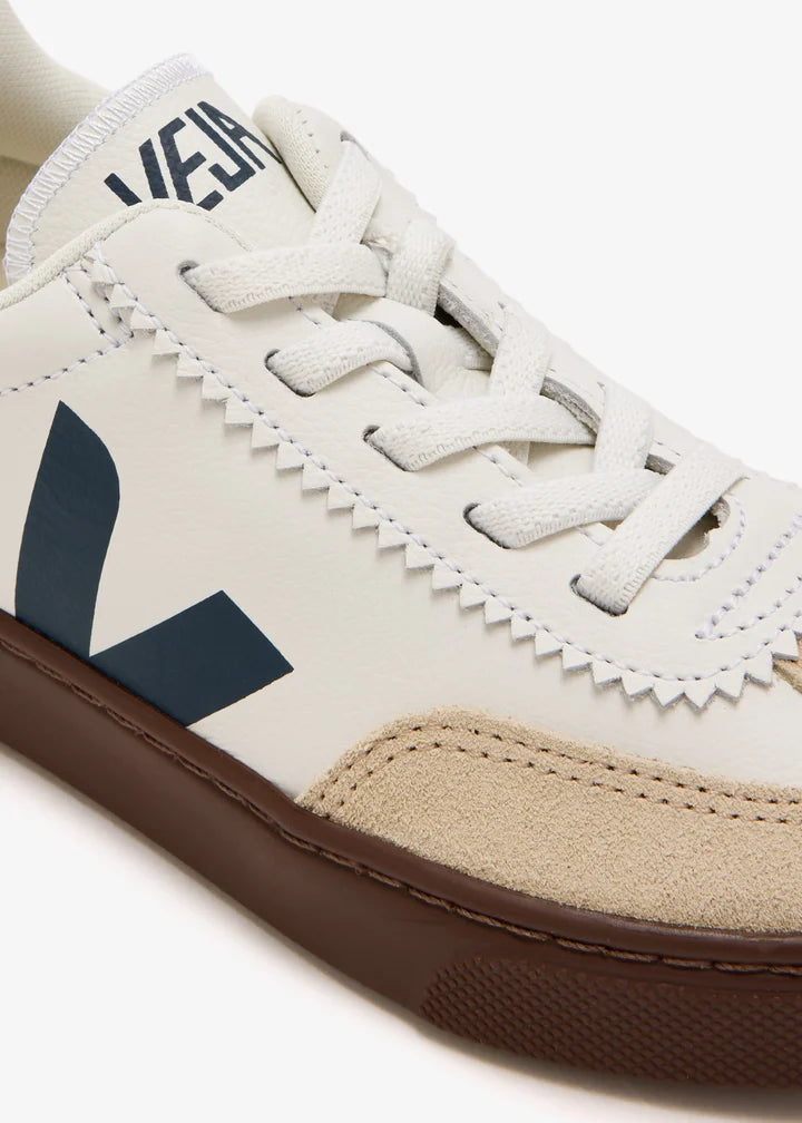 Veja Small Volley O.T Leather Branco/Marinho Veja 
