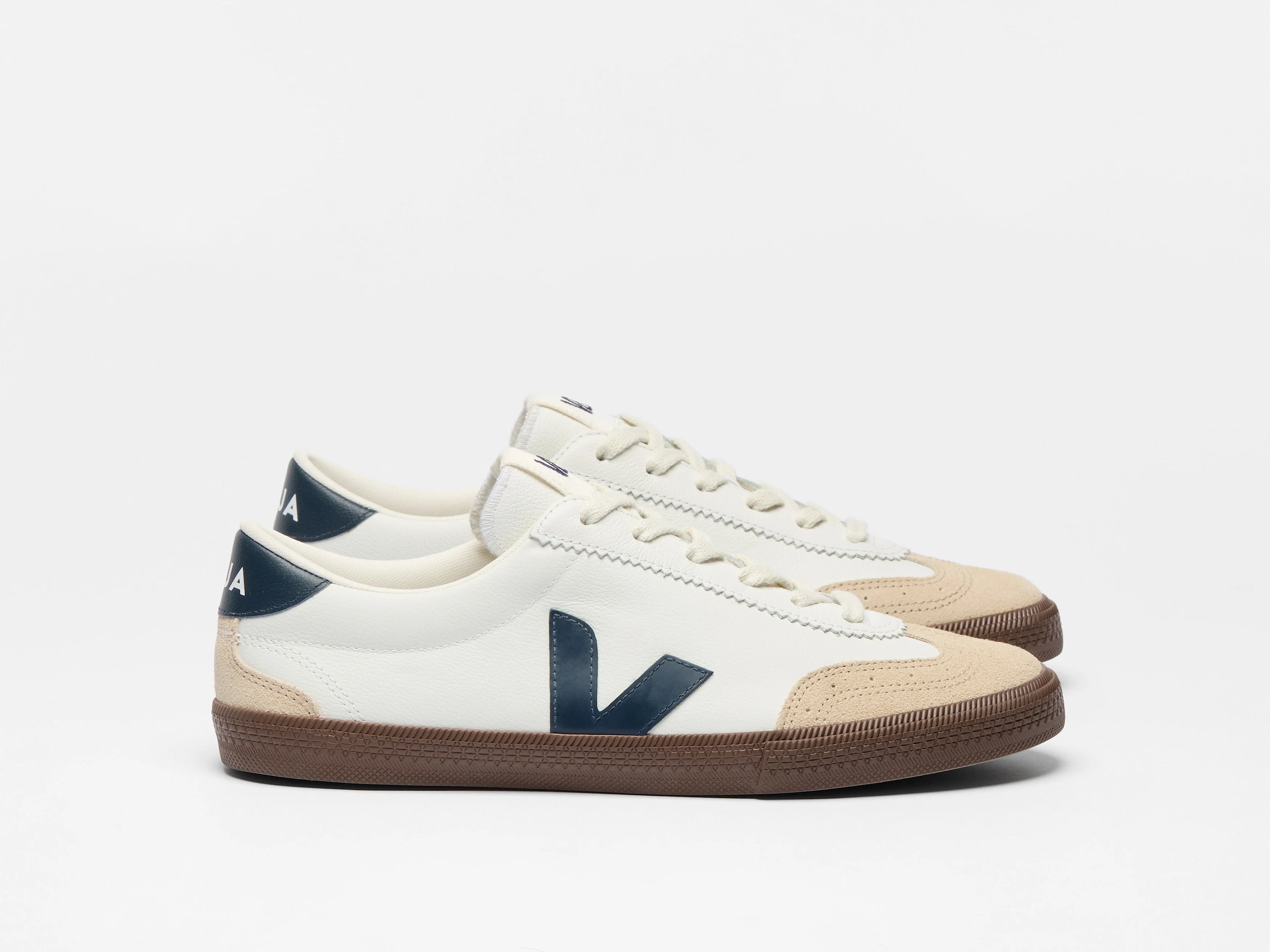 Veja Volley O.T Leather Branco/Marinho Veja 