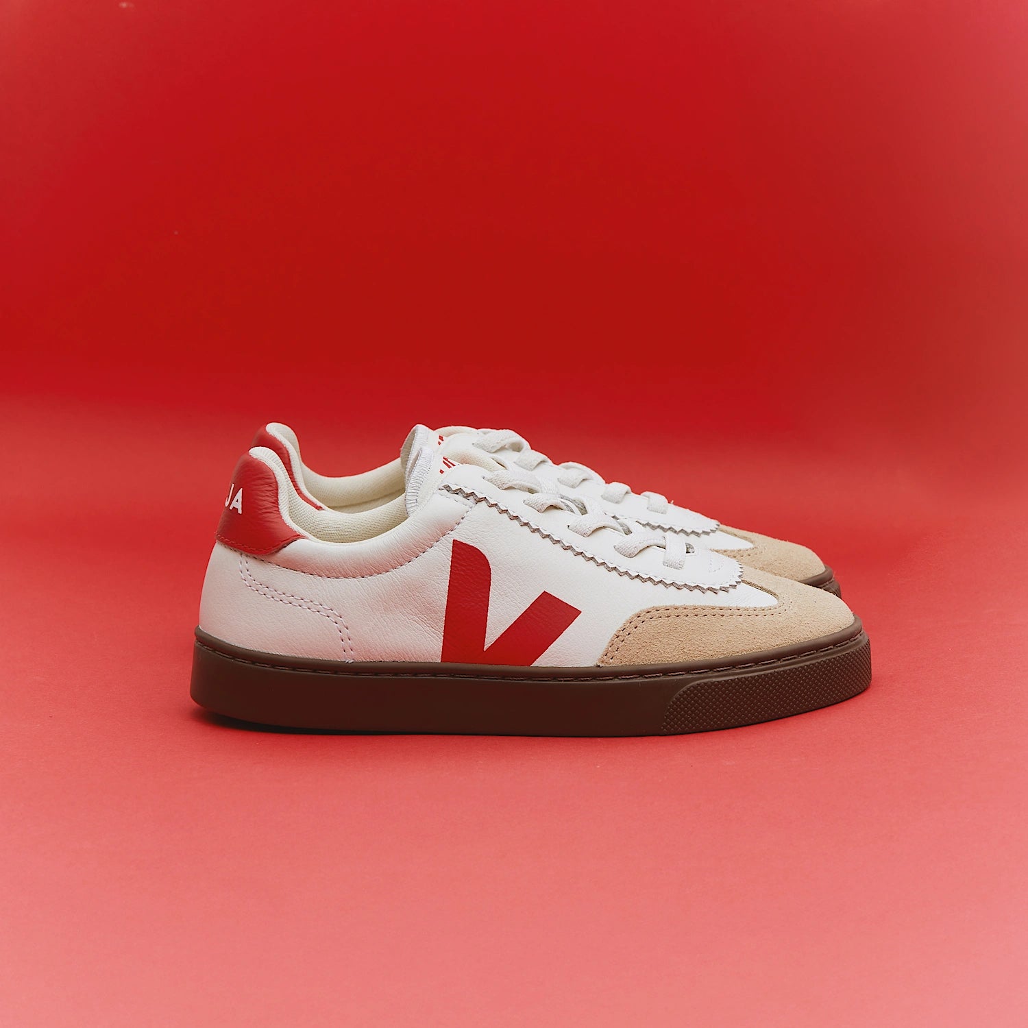 Veja Small Volley O.T Leather Branco/Vermelho Veja 